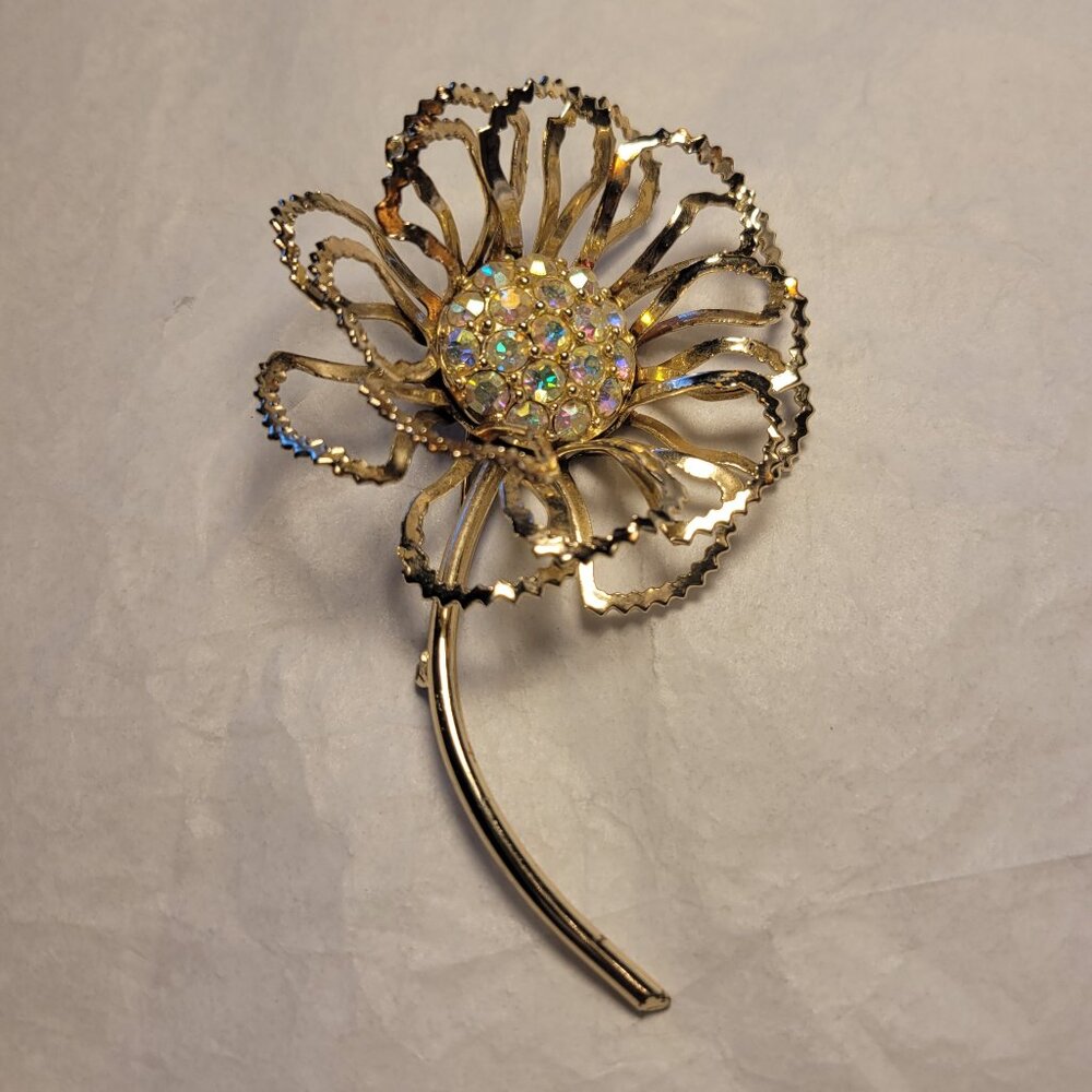 Vintage Signed Sarah Coventry Flower Aurora Borealis Rhinestone Brooch